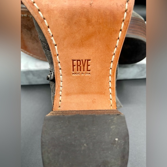 FRYE Sabrina Double Buckle Ankle Boots in Grey -Charcoal Suede Leather.Size 10 M - Picture 14 of 14